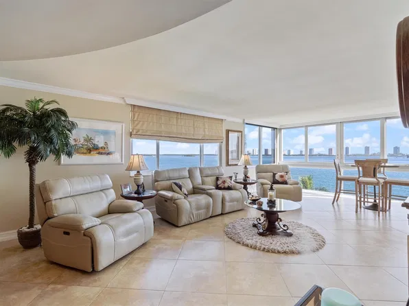 301 LAKE SHORE Drive #501, Lake Park, FL 33403