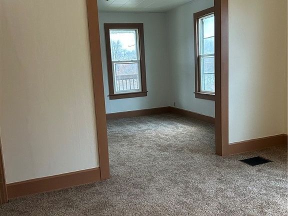 4th image of 1010 Race St