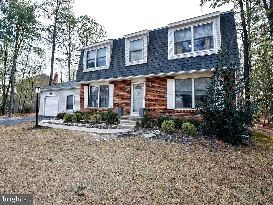 1st image of 27 Little John Dr