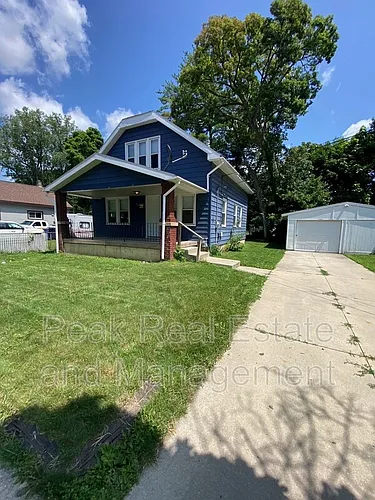 816 Kensington Ave SW Photo 1