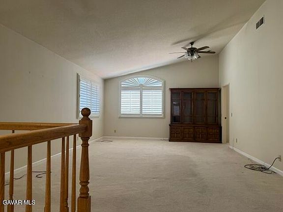 4th image of 44436 Shadowcrest Dr