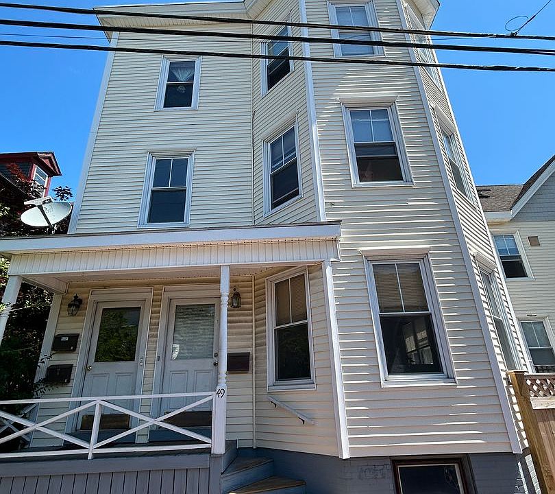 1st image of 49 Sheridan St #1