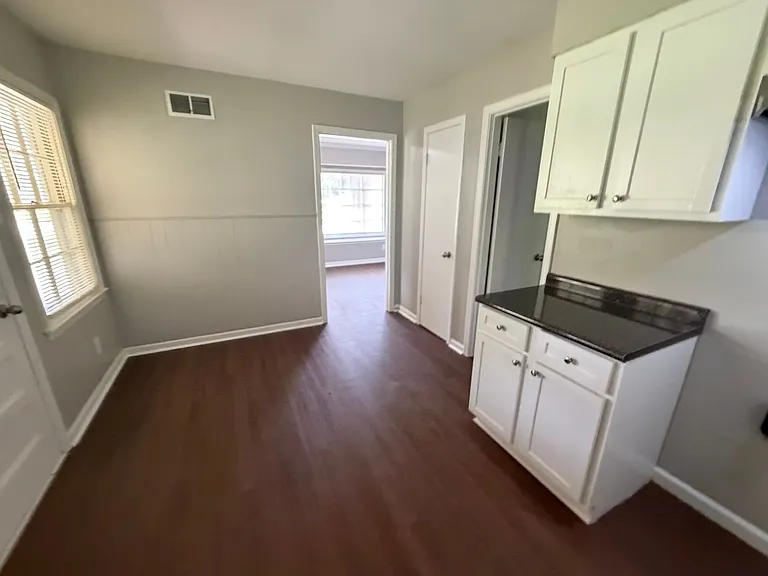 1786 Hester Rd — Photo 52