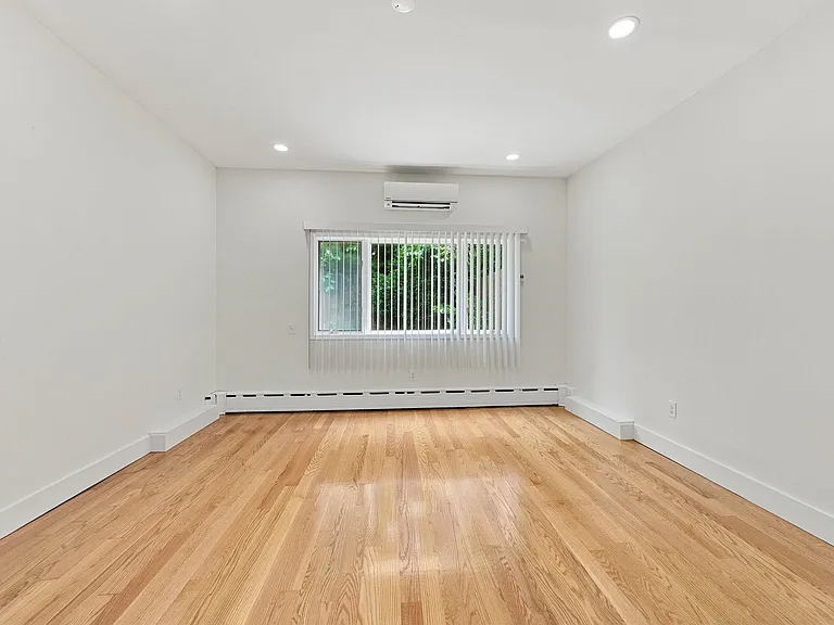1017 Park Ave #G — Photo 5