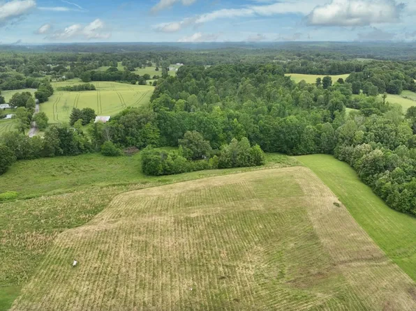 210 Nubia Rd, Westmoreland, TN 37186