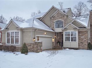 7811 Rockdove Ln #26, Concord Township, OH 44077