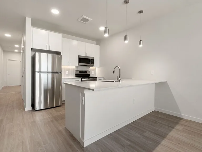 Axis West Flats — Photo 34