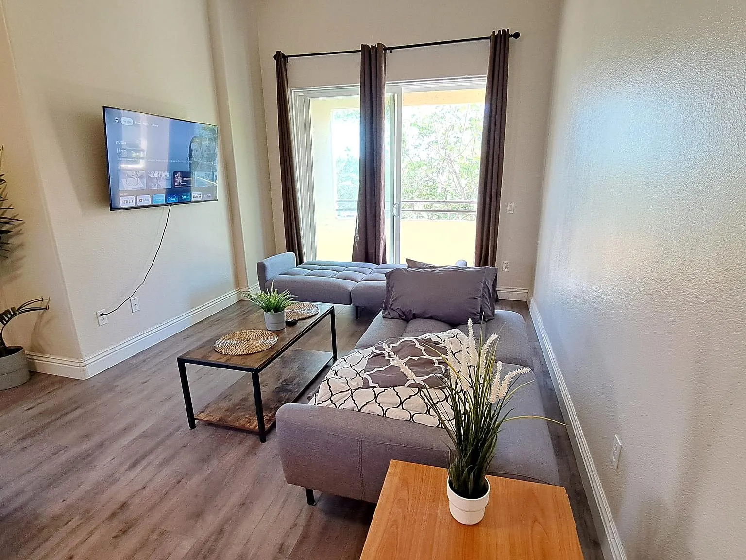 3965 Nobel Drive — Photo 4
