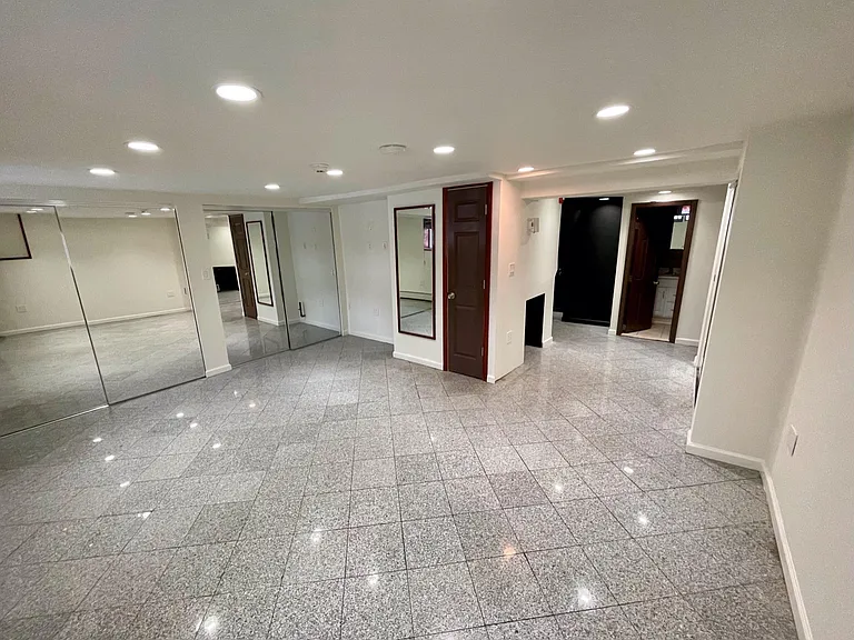 86 Edgewood Ave #GW — Photo 4