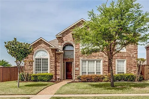 2405 Vista Point Dr Photo 1