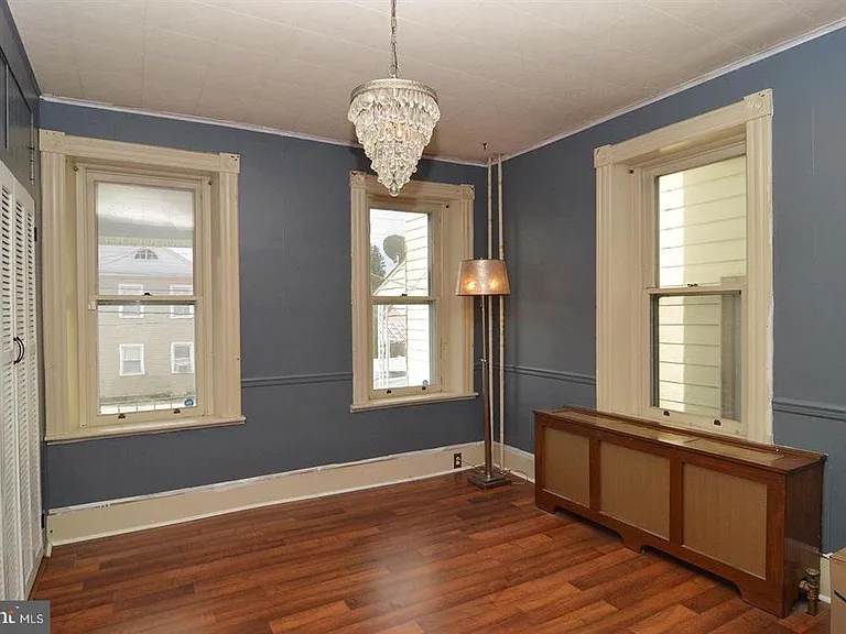 101 W Franklin St — Photo 8