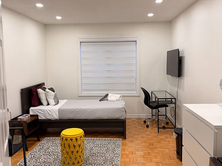 43 Bordeaux Cir — Photo 13