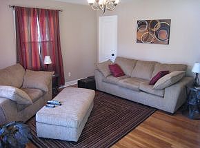 2nd image of 1100 Lynndale Dr