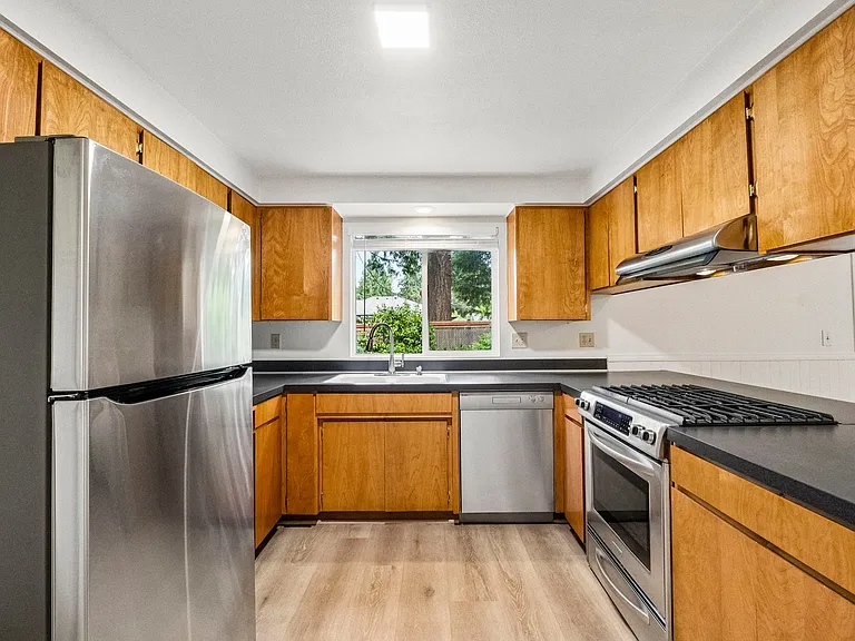 8615 236th St SW — Photo 11