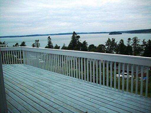 3rd image of 848 Rocky Point Dr