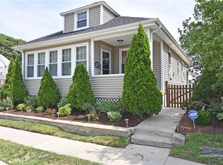 245 Beckwith St, Cranston, RI 02910