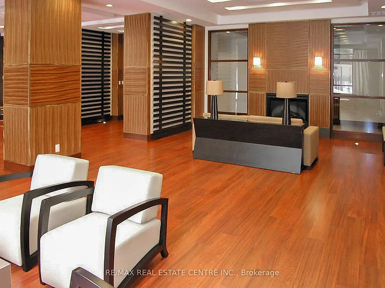 310 Burnhamthorpe Rd W #1704 — Photo 9