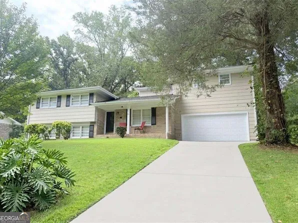 927 Magna Carta Dr NW, Atlanta, GA 30318