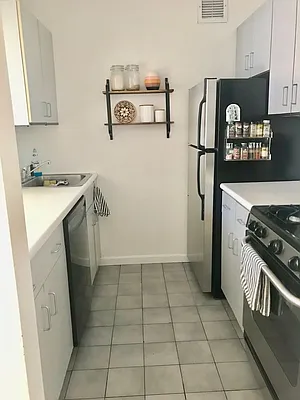 Rented by NestApple, Inc. | media 19