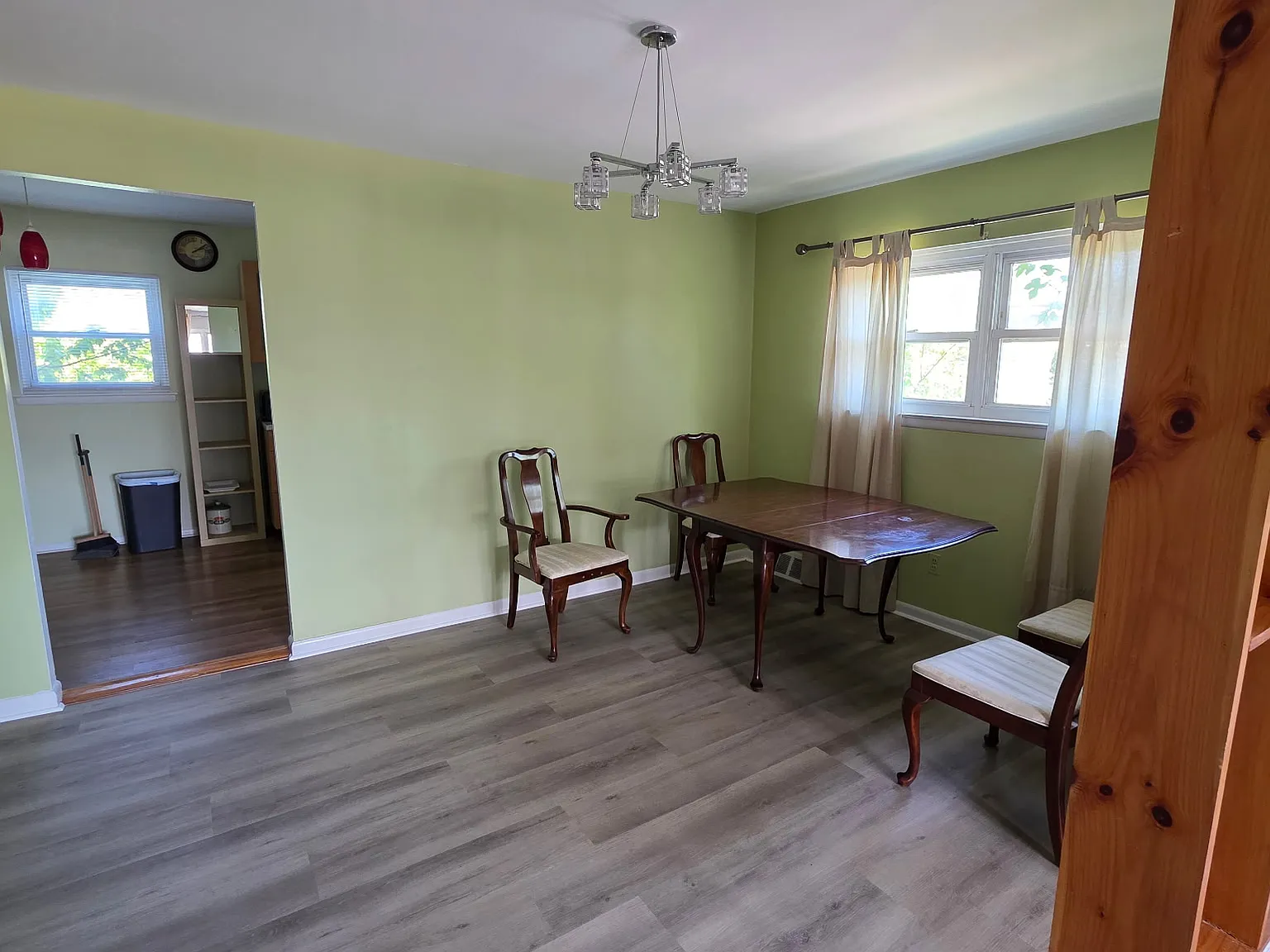 4 bed, 1400 sqft, $2,600 — Photo 3
