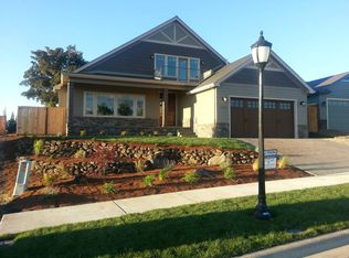 1050 Saint Francis Dr, Medford, OR 97504