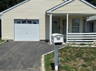 418 Village Cir N, Manorville, NY 11949