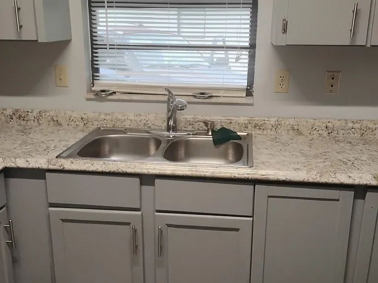 913 W Cornell St #913 — Photo 7