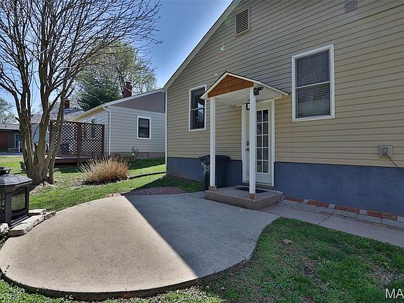 3rd image of 1549 Grand Ave