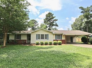 5625 Brentwood Dr, Jackson, MS 39211