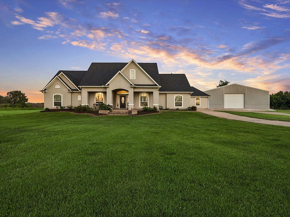 1st image of 2702 Horseshoe Ln