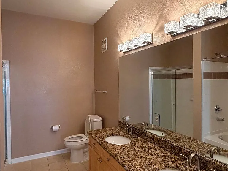 719 Terrace Ridge Cir — Photo 17