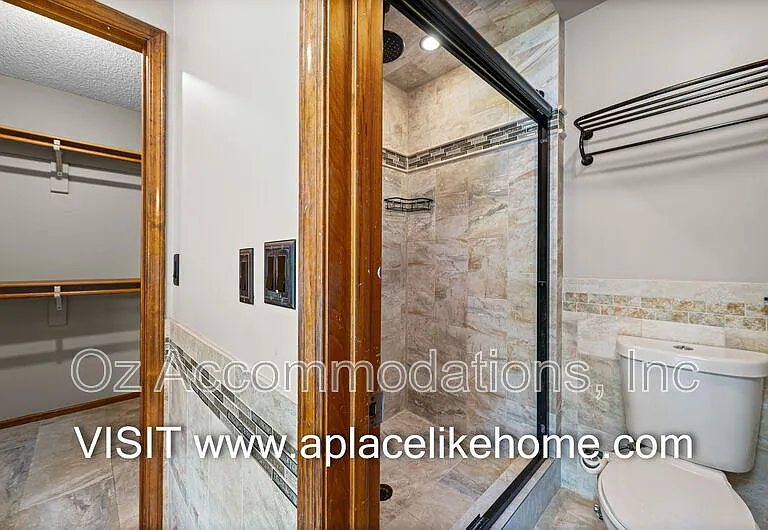 10508 Reeder St — Photo 29