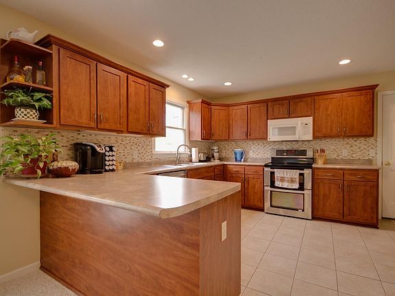 2nd image of 1210 King Edwards Way