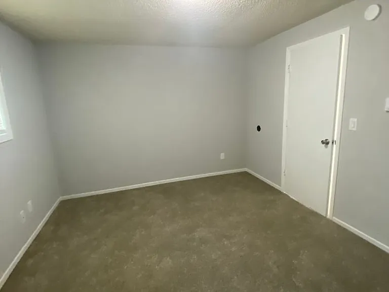 Rhoda Anne Townhomes — Photo 15