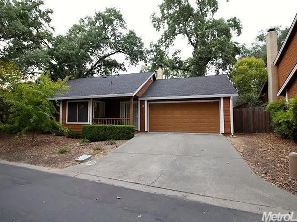 15 Coyle Creek Cir, Fair Oaks, CA 95628