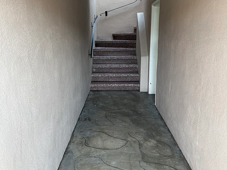 61 Valley St — Photo 9