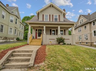 891 Bank St, New London, CT 06320