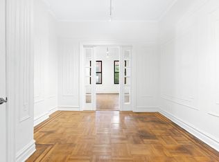 305 Bedford Ave #2, Brooklyn, NY 11211