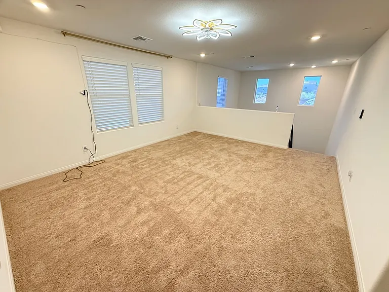 10854 Gentle Crest Ave — Photo 29
