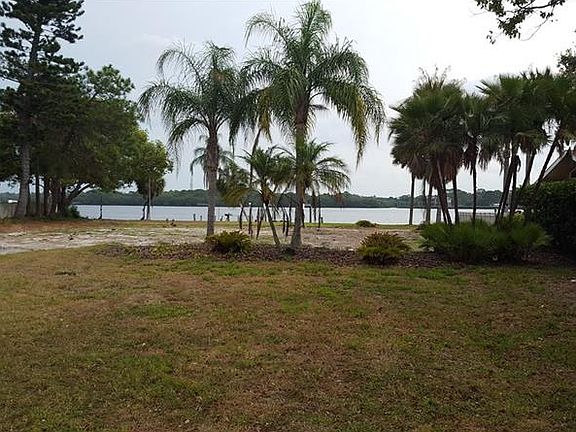4th image of 148 Carlyle Dr