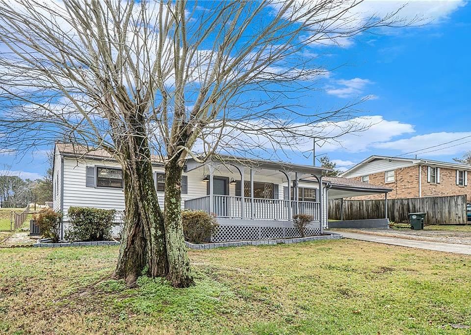 1st image of 1951 Twelve Oaks Cir NW