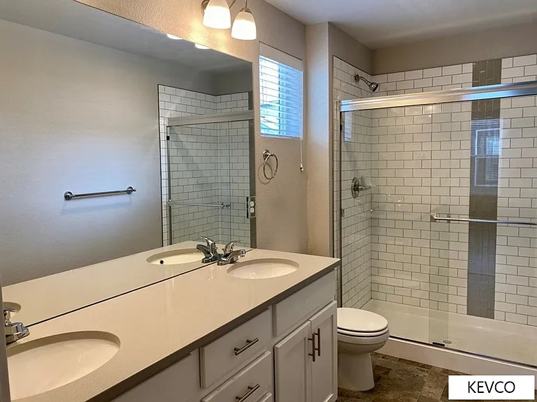 2950 Sykes Dr — Photo 13