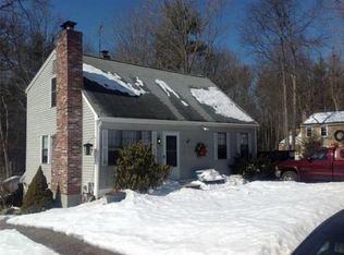 13 Countryside Rd, Pepperell, MA 01463