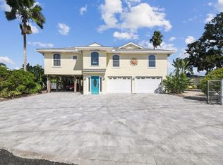 9914 Alavista Dr, Gibsonton, FL 33534