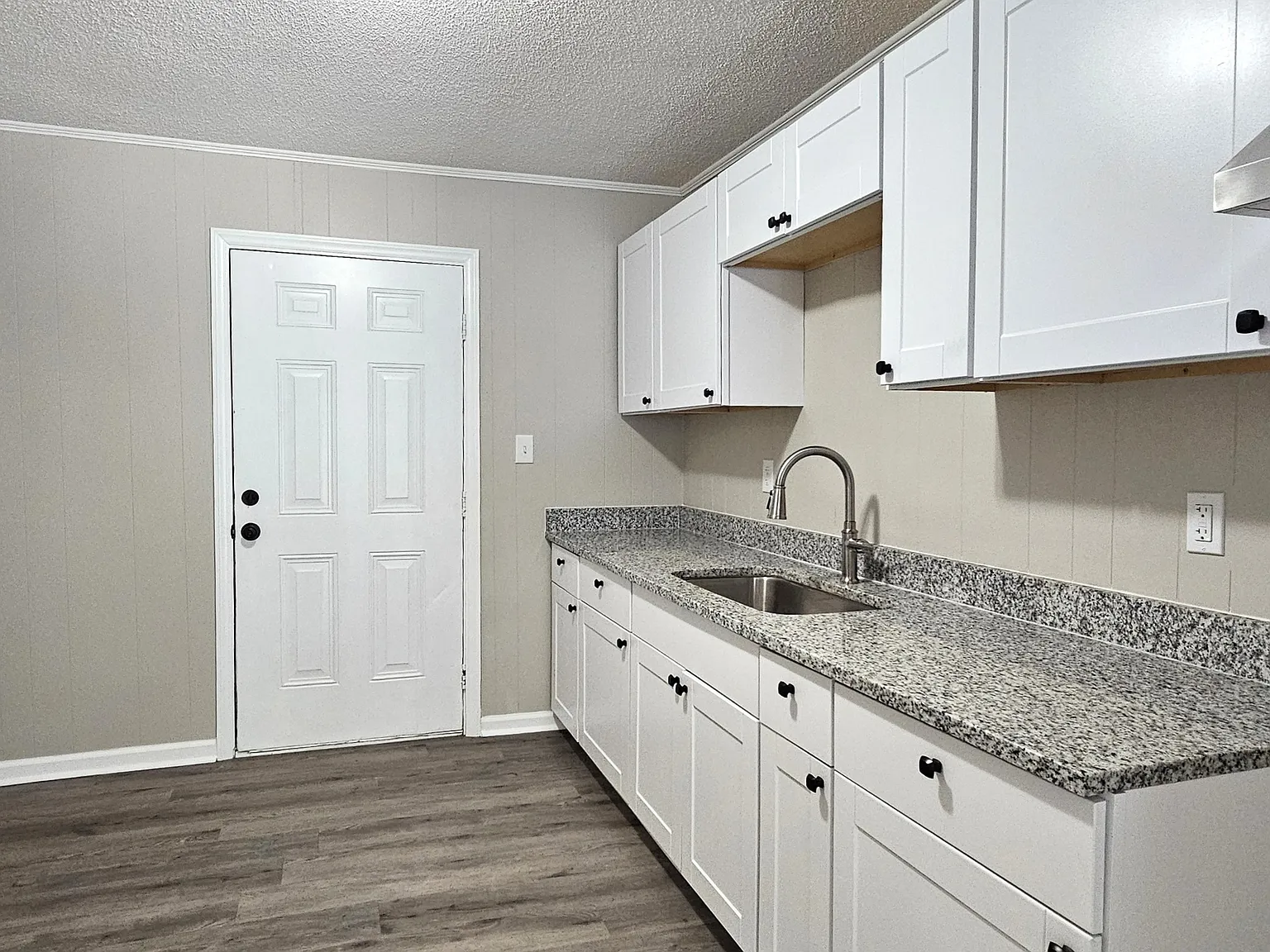 North Hall Street - 307 B — Photo 3