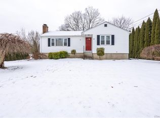 122 Parmelee Hill Rd, Durham, CT 06422