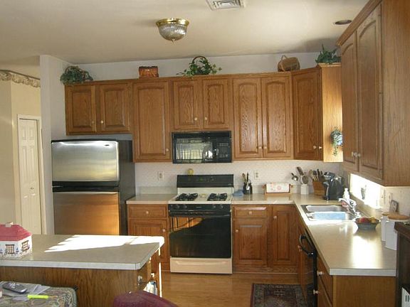 2nd image of 534 Bent Oak Dr