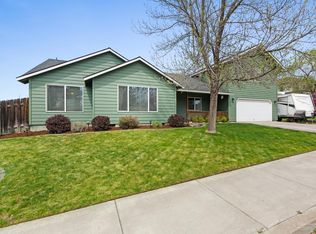 741 NW Negus Ln, Redmond, OR 97756