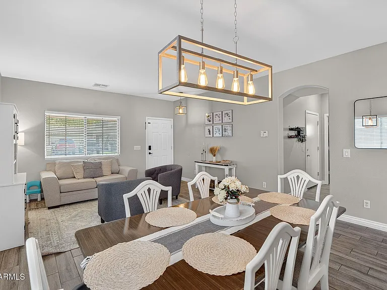 118 W Dragon Tree Ave — Photo 5