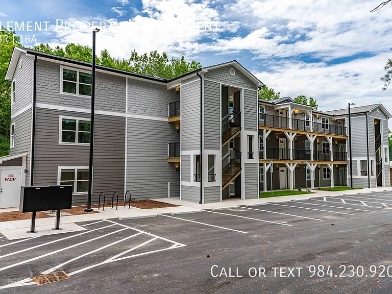 303 Linwood St #303 — Photo 7